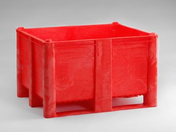 Food grade palletbox 630L, on 3 skids, red