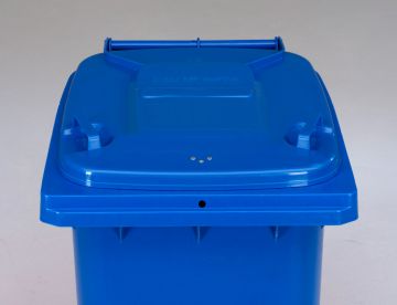 Wheelie bin 120L, with triangular lock, blue 