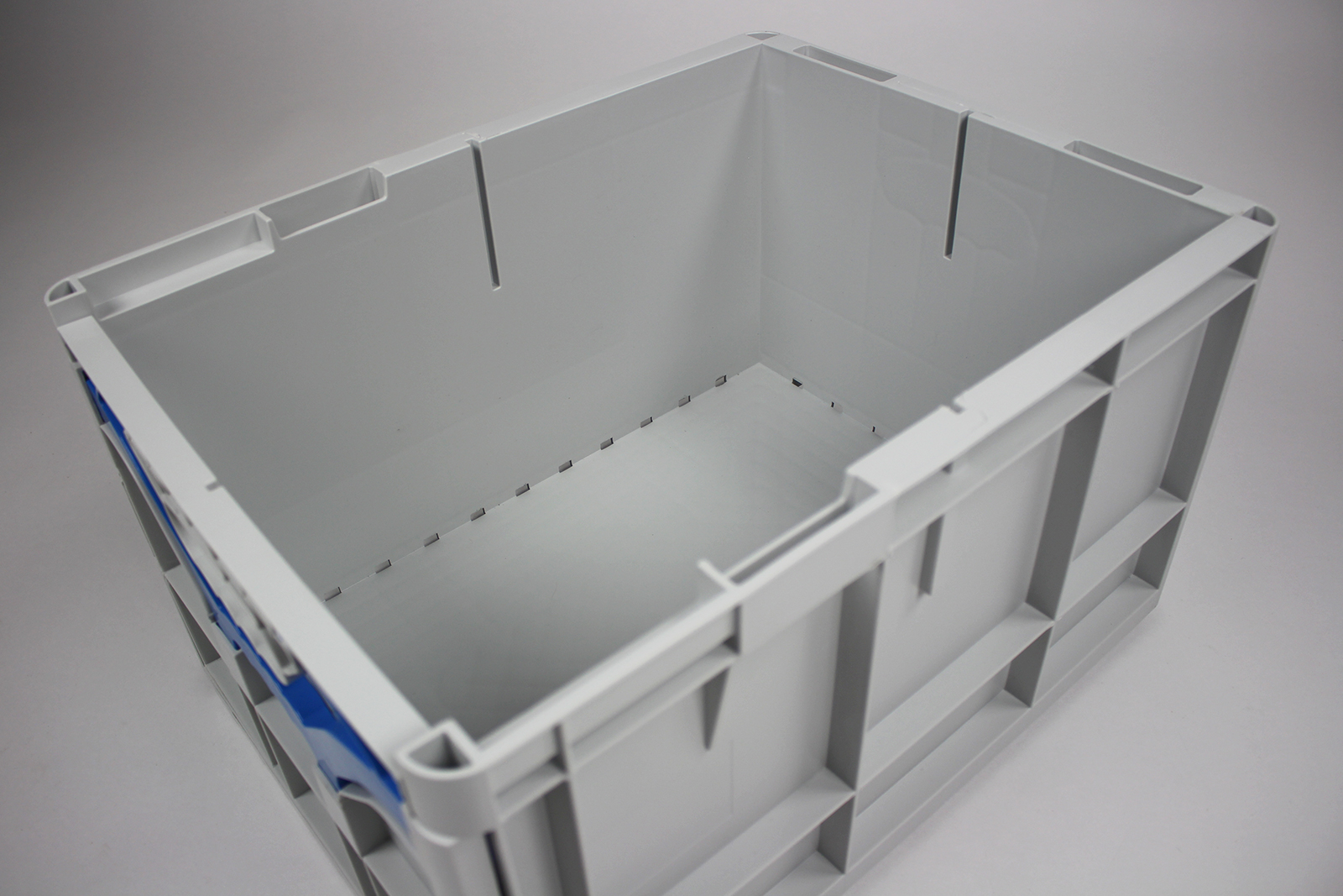 bac en plastique sur mesure